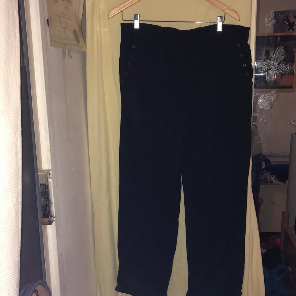 Black lounge pants